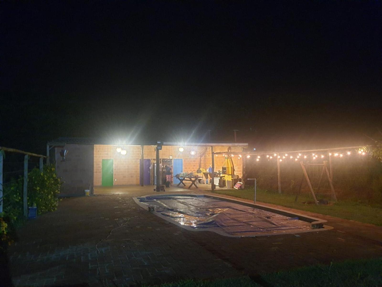 / Sitio + Chale Suico + Area Festa + Piscina