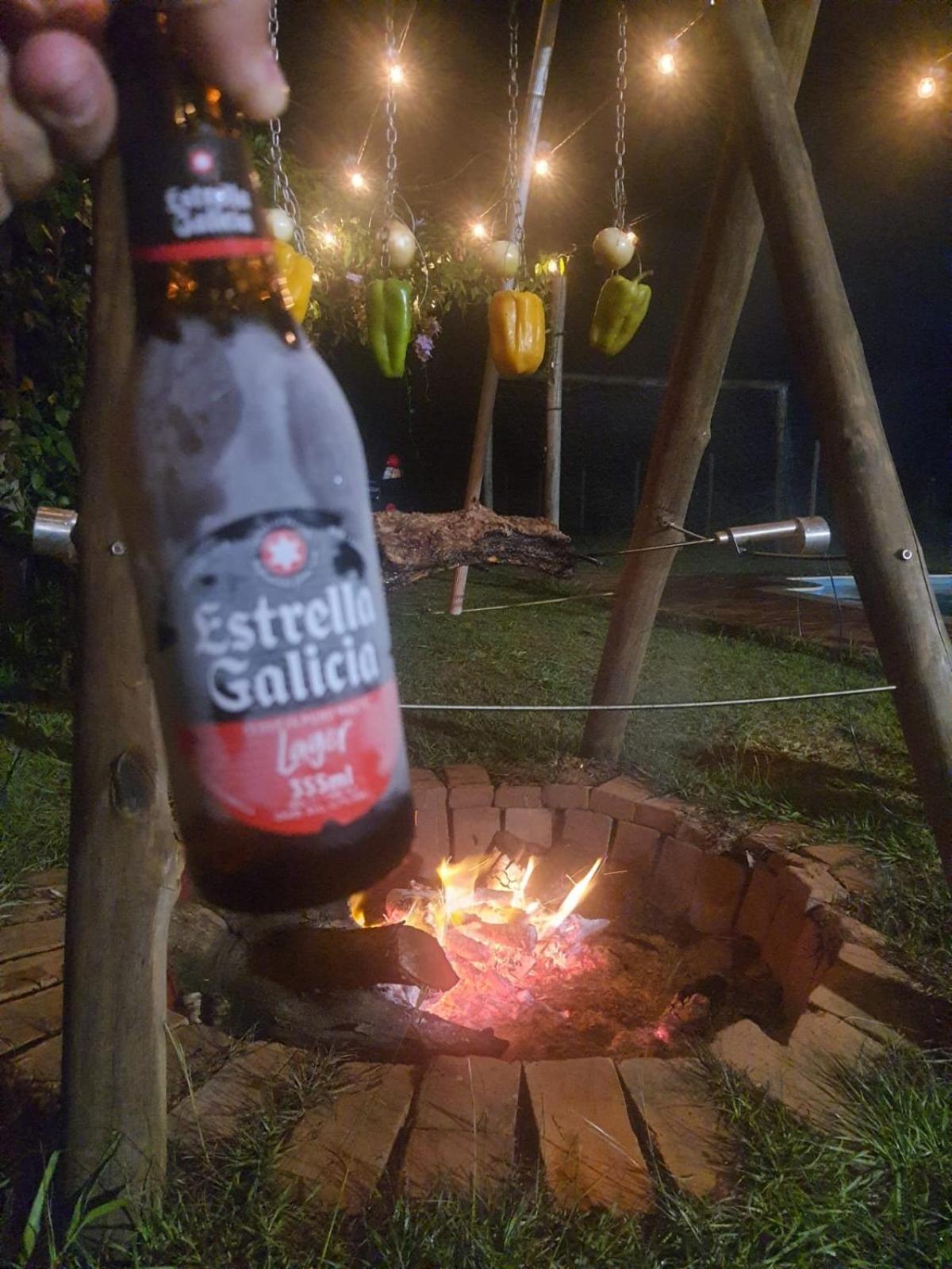 Chalet / Sitio + Chale Suico + Area Festa + Piscina *